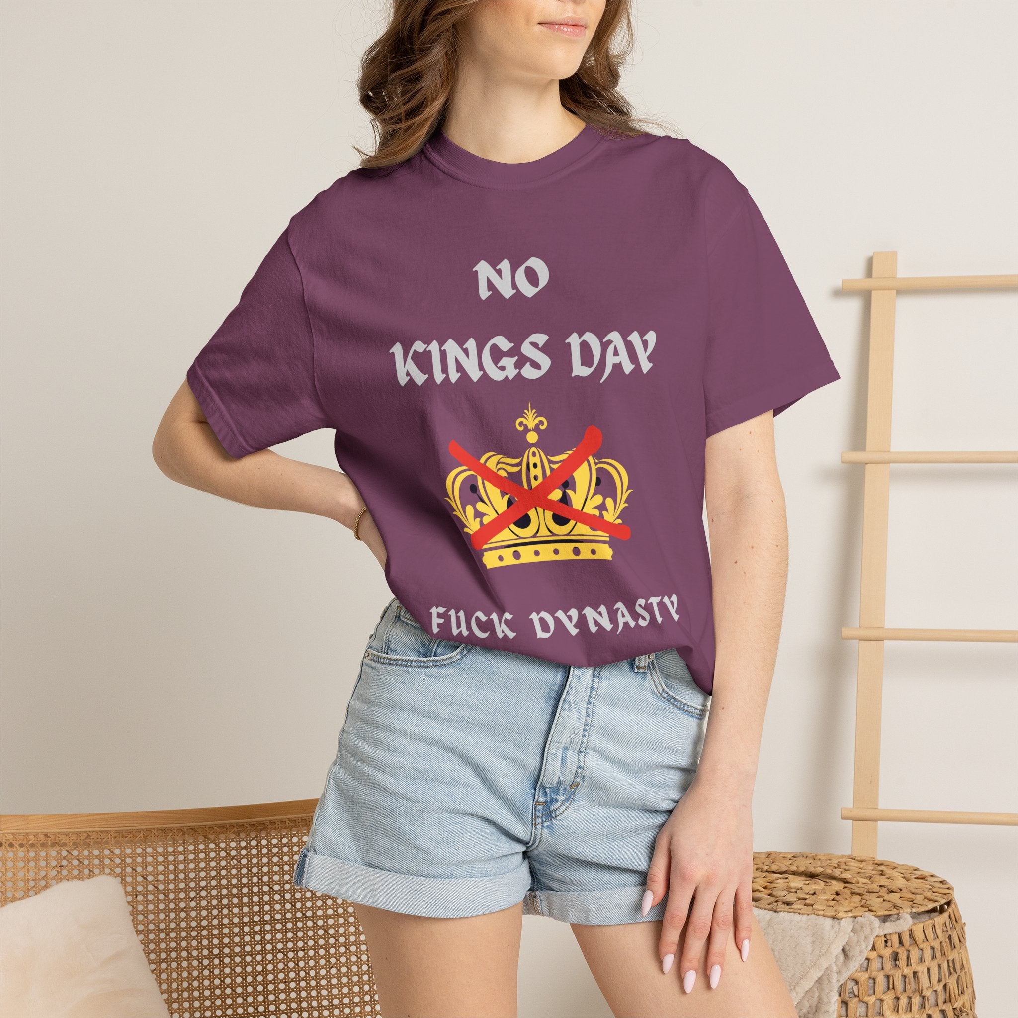 No Kings Day Tee — Anti-Monarchy Graphic T-Shirt ("No Kings Day")