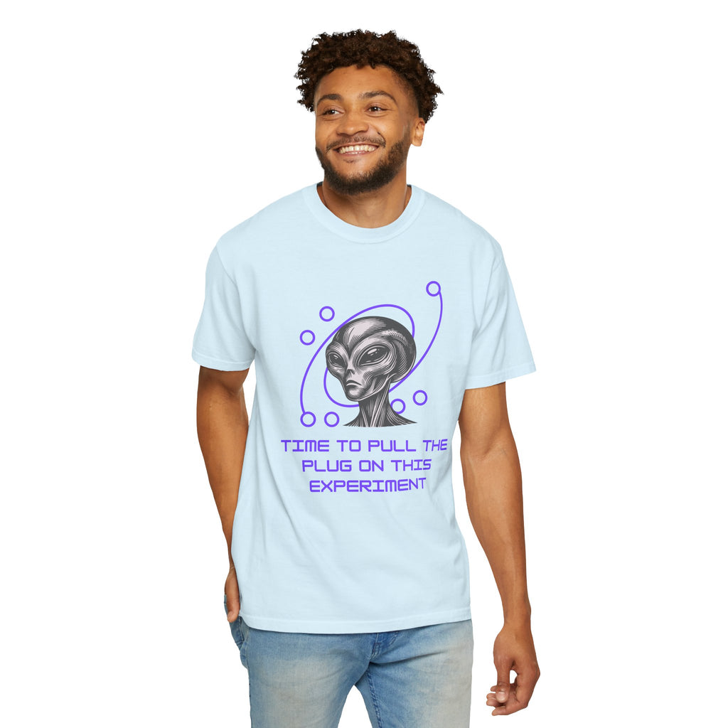 'Time to Pull the Plug on This Experiment' Alien Graphic Tee