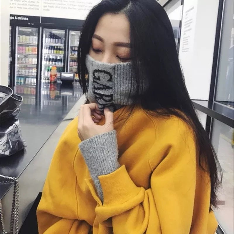 Fleece-Lined Thick Women's Sweatshirt - Loose Fit Top